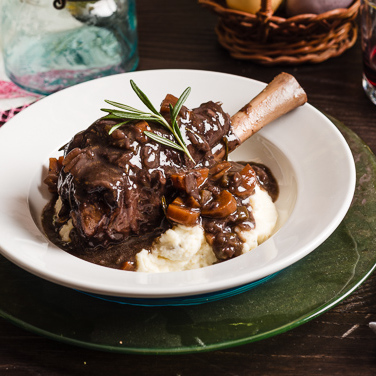 Slow Cooker Braised Lamb Shanks in Red Wine