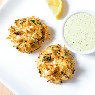 Broiled Maryland Crabcakes with Creamy Herb Sauce image